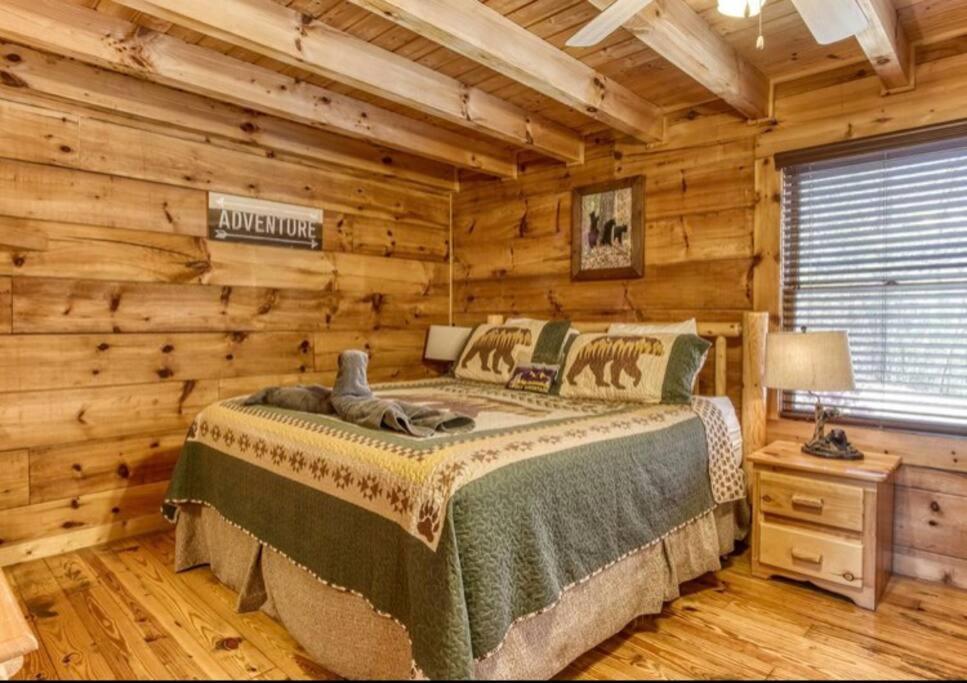 Lazy Bear Cabin Сев'єрвілл Екстер'єр фото
